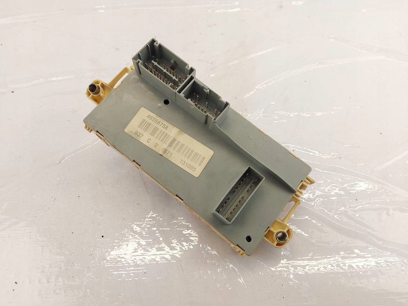 фото №7, Коробка запобіжників модуль bsi 60698109 46558758 alfa romeo 147 937_