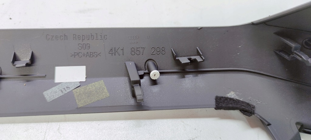 фото №5, Молдинг заглушка панели правая audi a6 c8 4k1857298