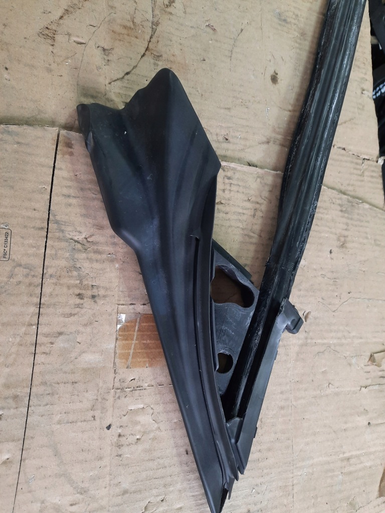 фото №7, Bmw 1 f20 f21 f22 f23 lift 18r.uszczelka дверь левых