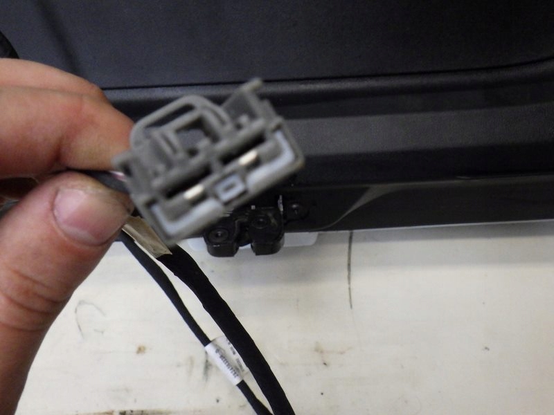 фото №11, Крышка багажника задняя стекло renault megane iv hb