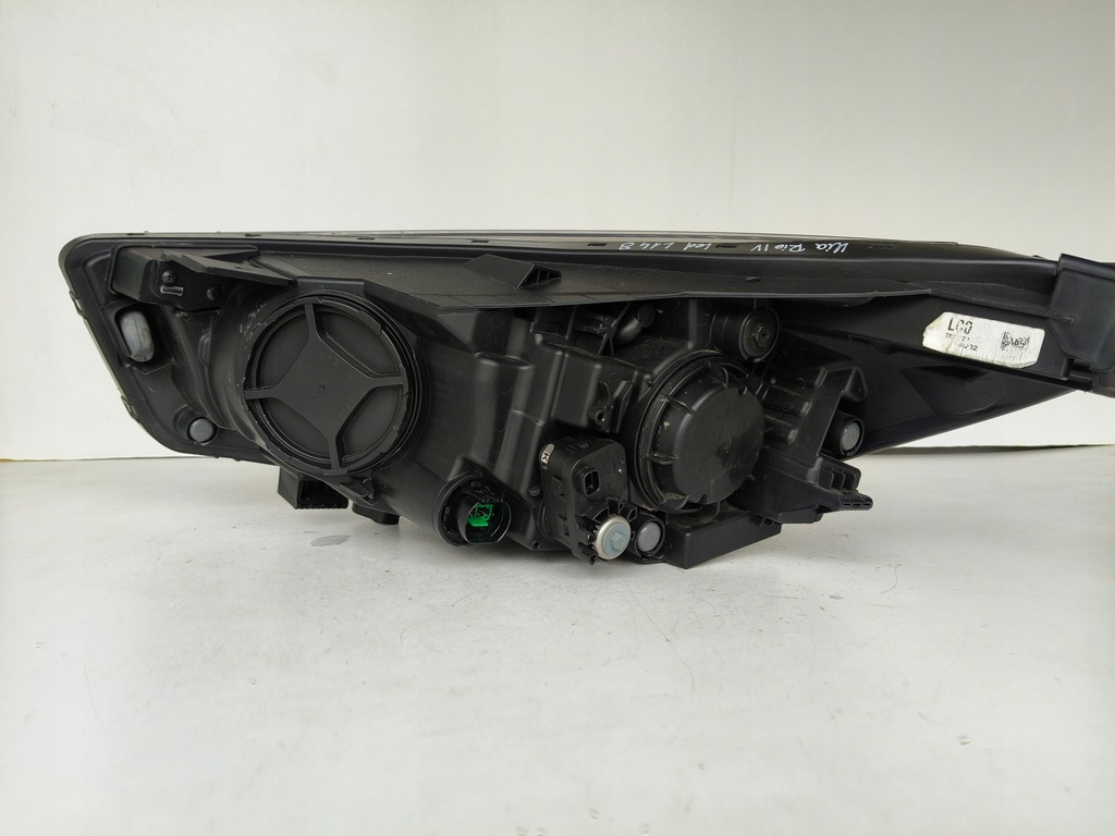 фото №5, Лампа правая фара kia rio iv 17- линза + led