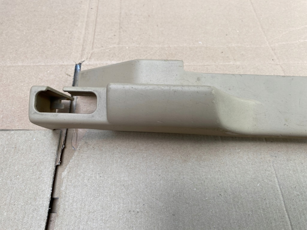 Bmw e60 e61 защита рейки сиденье правый перед beż 52 10 7 015 636 Киев