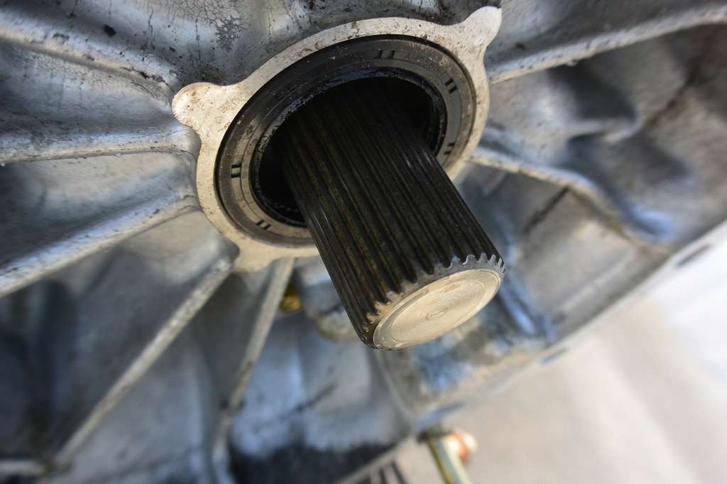 фото №13, Коробка передач передач автоматична коробка передач автоматична 2006 3.0 td zd30 nissan patrol gu4 y61