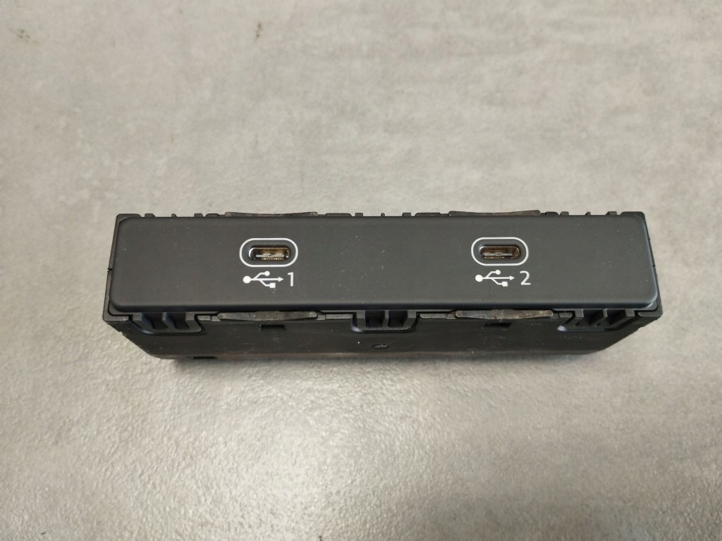 фото №1, Audi a6 allroad c8 2022 port usb 4n1035736