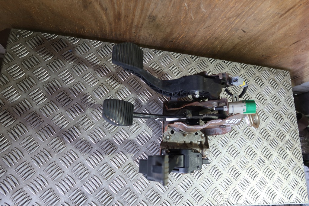 фото №3, Комплект педалей c4 ii f00c3p2706