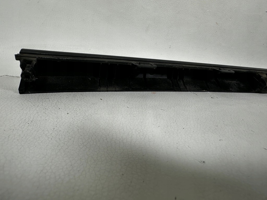 фото №3, Kia sportage v молдинг накладка крышки задняя 87312-r2000