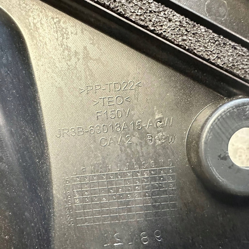 фото №7, Ford mustang vi 2020 жабо передні