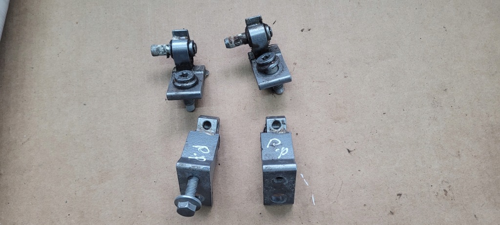 фото №1, A7 4g s7 петля петли дверь правое правый перед передние ly7g