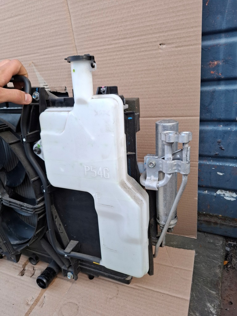 фото №8, Mazda 2 dj dl 1.5 b 14- комплект радіатор вентилятор