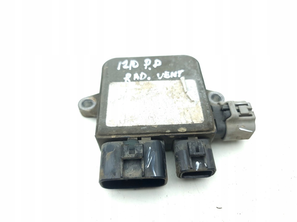 Tesla model s 2015 блок управления вентилятора Цена