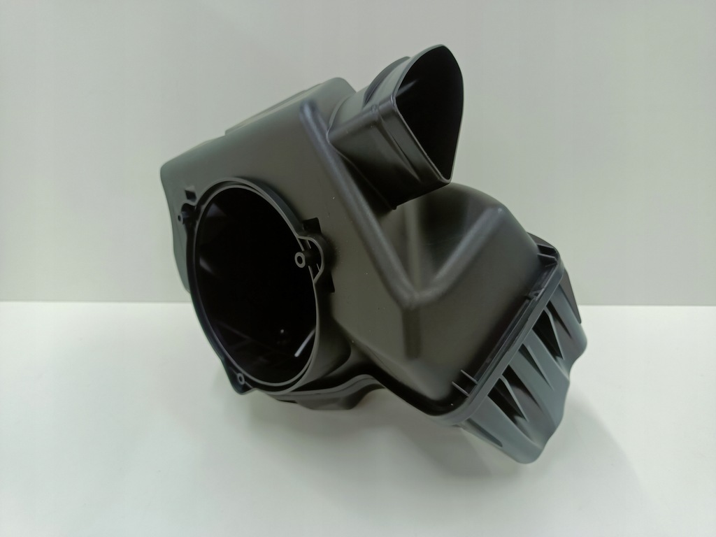 фото №1, Maserati levante корпус фильтра pow. 670033791