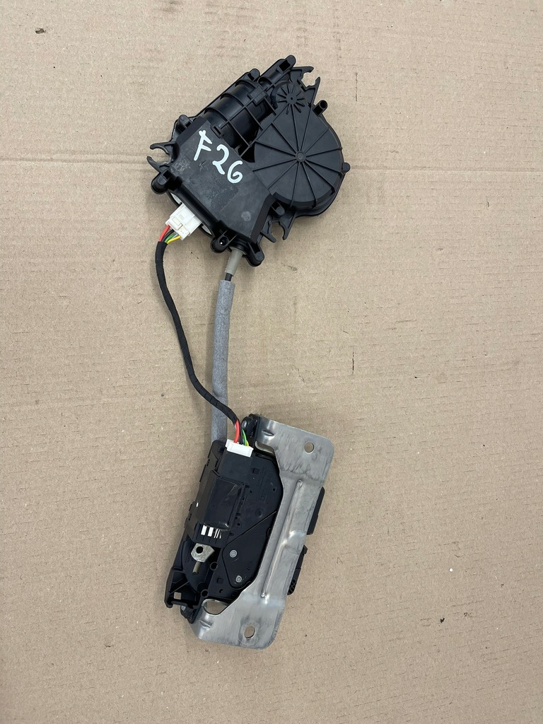 фото №1, Bmw x4 f26 замок доводчик крышки