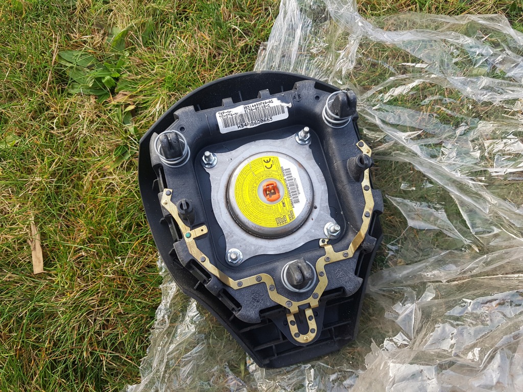 фото №6, Toyota yaris ii 2005-2011 консоль подушка безопасности