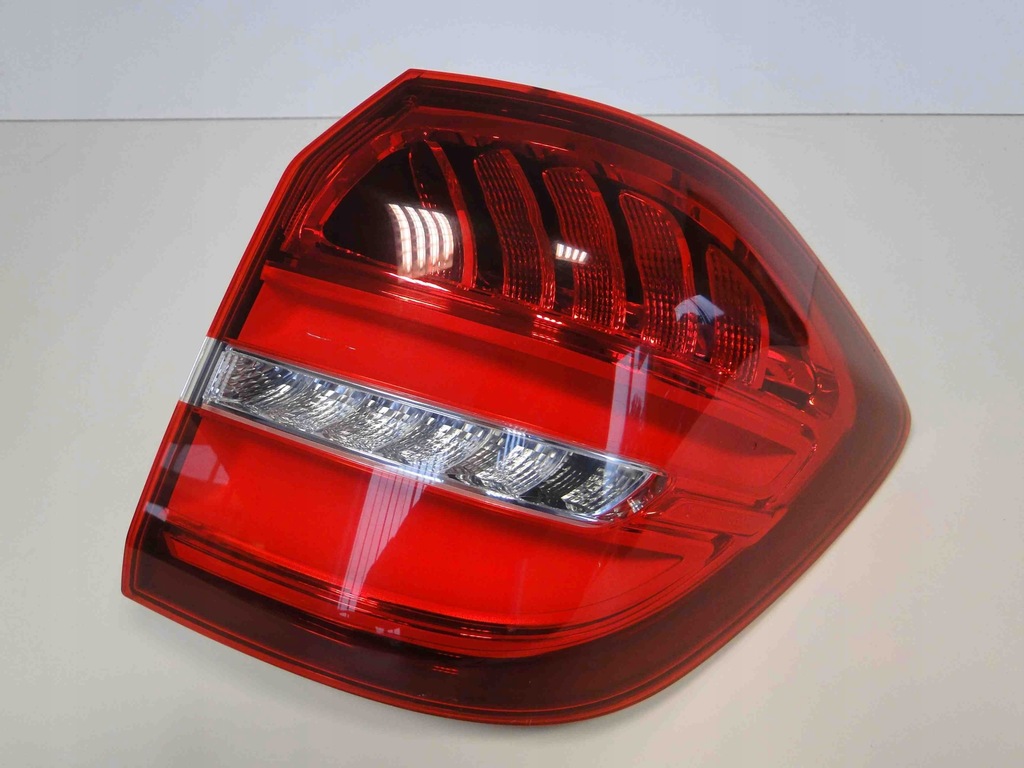 фото №7, Mercedes gls x166 лампа задняя usa левая правая 166