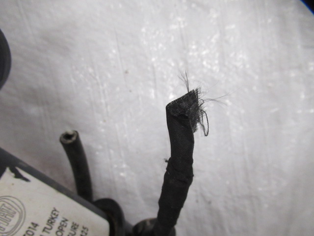 фото №8, Fiat 500 l амортизаторна стійка поворотний кулак амортизатор лівий