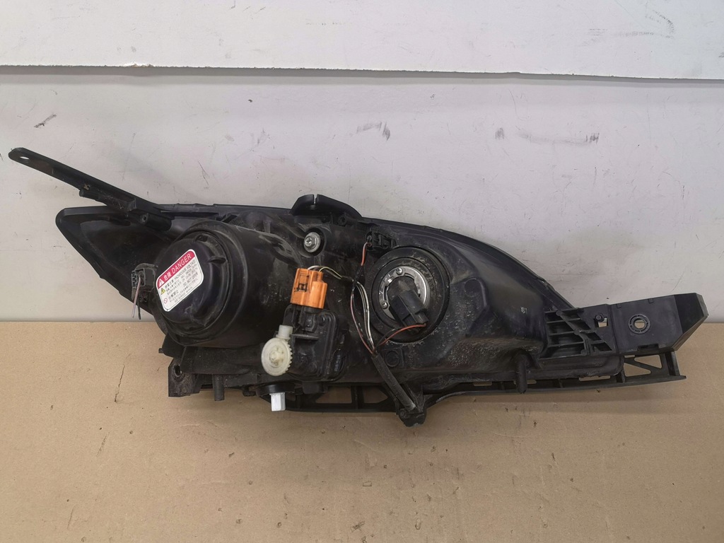 фото №8, Лампа перед левая mazda 3 bk 06-09 ксенон uk