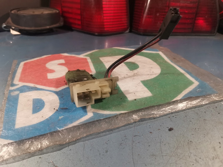 фото №6, Резистор резистор opel vectra gm 90463851 6528180