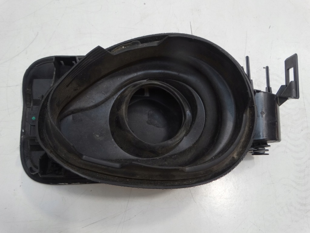 Крышка бака заливной топлива bmw 3 f30 f31 11-18r. 5117-723889 с Разборки