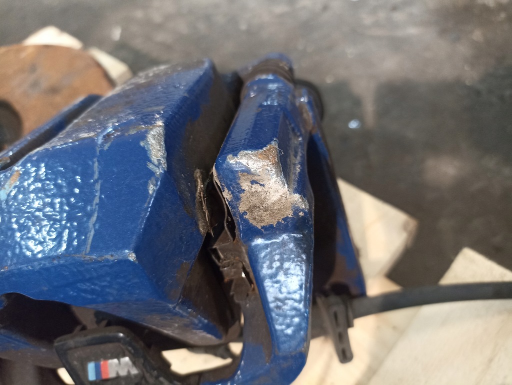 фото №9, Bmw 8 g15 4.4 850i супорти гальмівні диски гальмівні колодки m набір