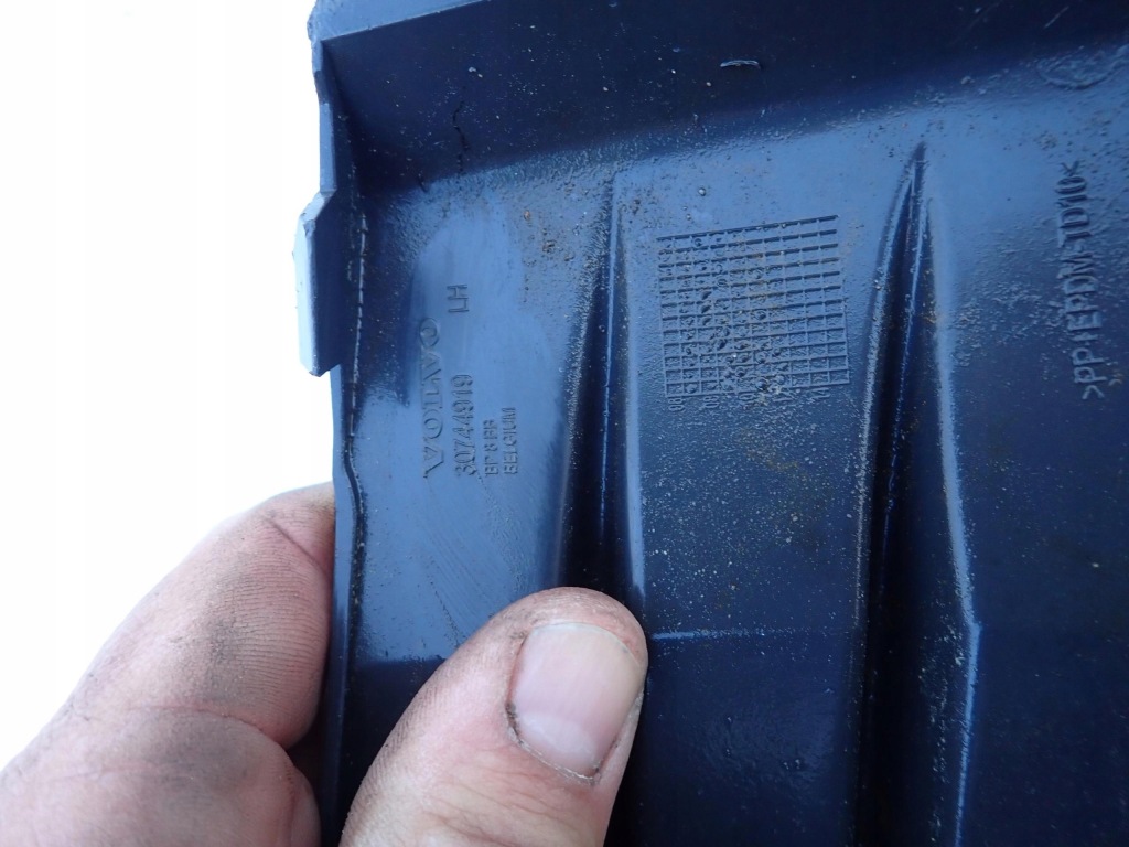 фото №3, Volvo s40 lift 07 решётка бампера левая