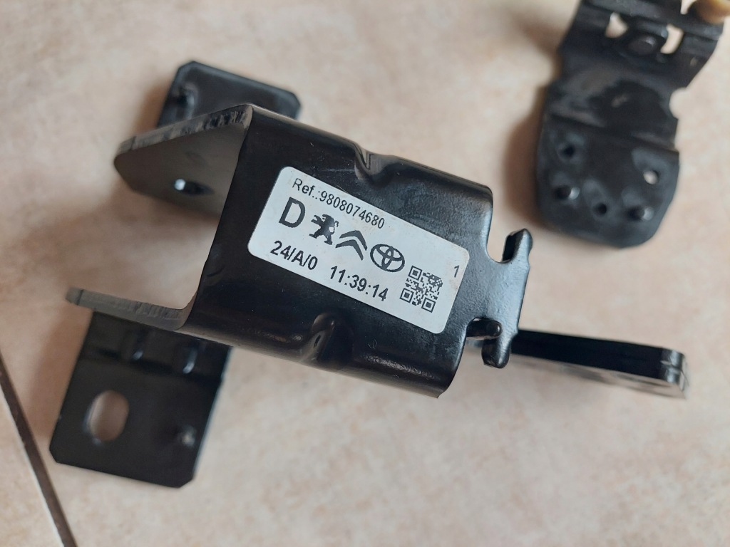 фото №4, Ролик направляющая дверь правых - opel zafira life