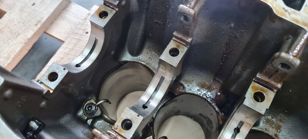 фото №12, Q3 83a блок двигателя номинал 2.0 tfsi dhh 06k103023n vw audi