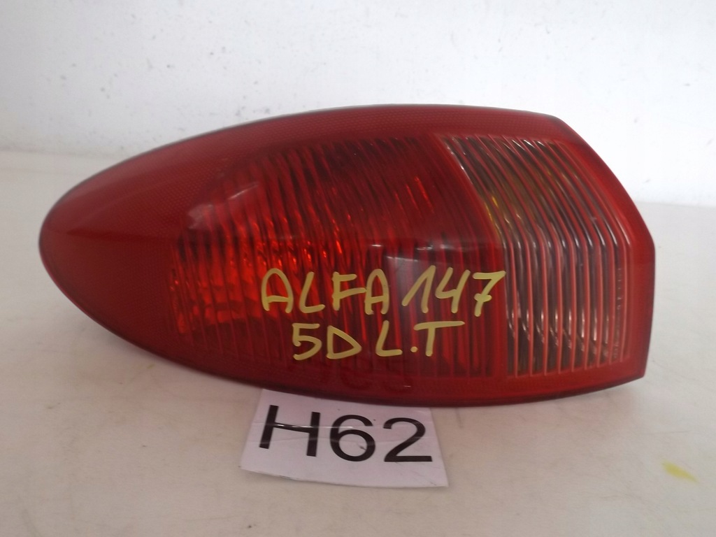 фото №1, Alfa romeo 147 лампа левый задняя