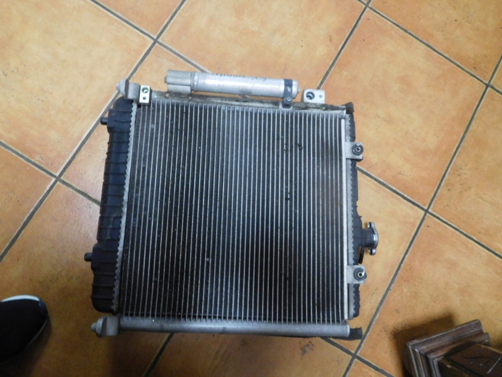 фото №1, Suzuki оригінальний номер 17700-83e00 радіатор