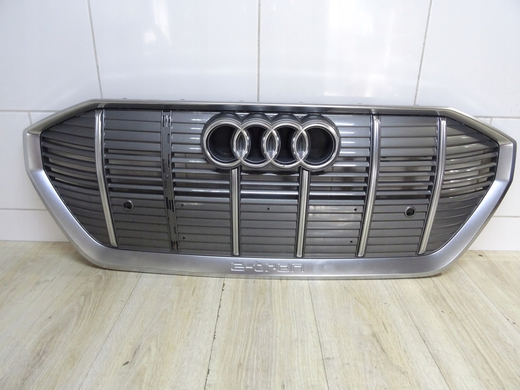 фото №1, Решётка радиатора решётка радиатора audi e-tron 4ke853651 a/b/c