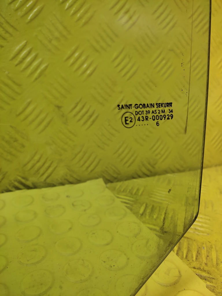 фото №2, Citroen c8 скло двері лівий перед