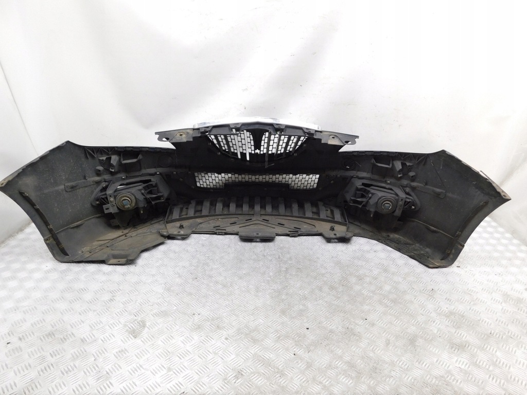 фото №10, Бампер перед передний - lancia delta iii 08-11