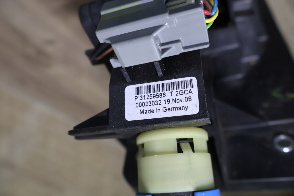 фото №6, Volvo c30 v50 s40 ii c70 2.4 d5 вибірник важіль перемикання передач домкрат 06-