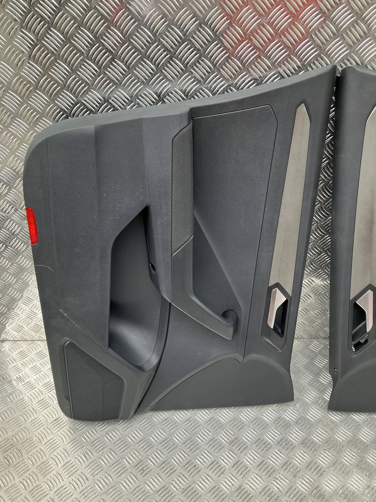 фото №2, Обшивка дверь перед левый правый vw t-roc 17-