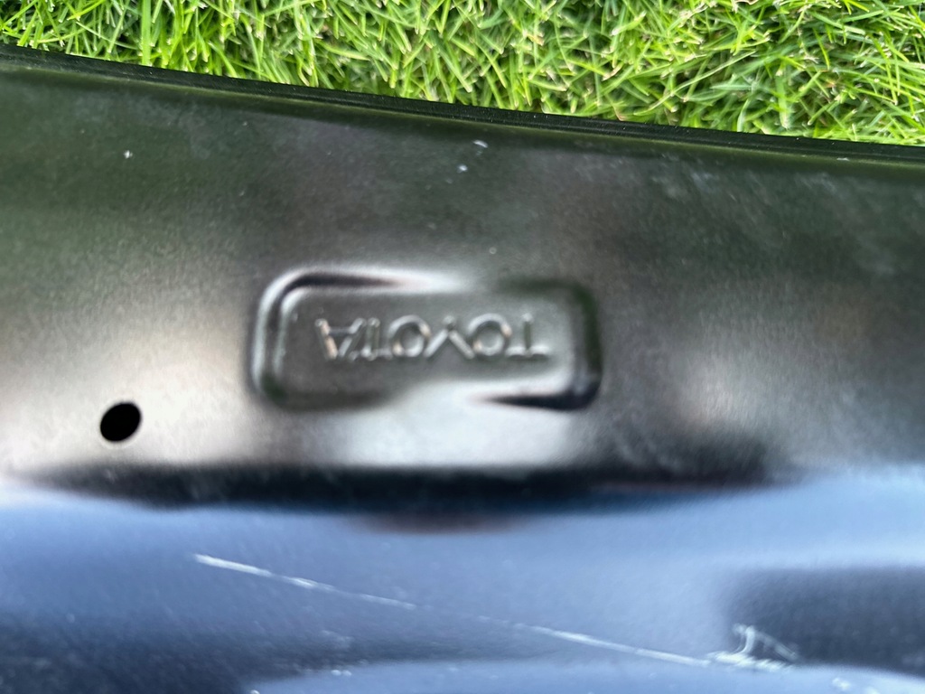 фото №10, Toyota yaris cross 20- капот кришка двигуна оригінал