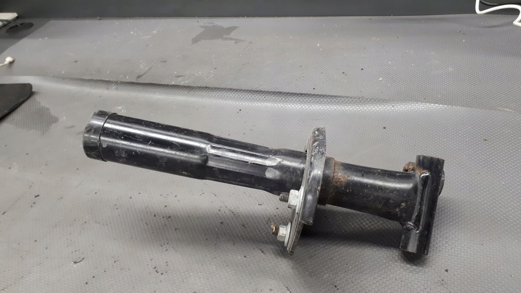 фото №1, 1938266 отбойник правый задняя bmw e46