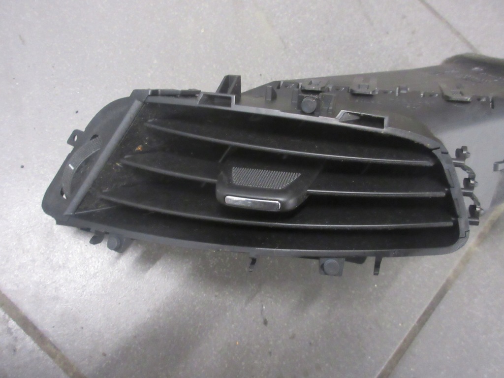 фото №1, Решётка обдув консоли левая opel zafira c