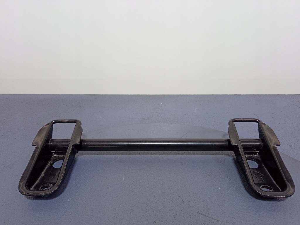 фото №3, Toyota avensis t27 кронштейн isofix