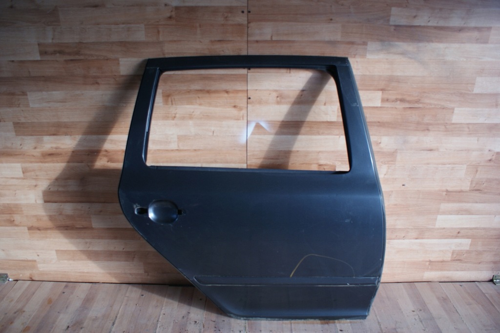 фото №1, Дверь skoda octavia ii kombi