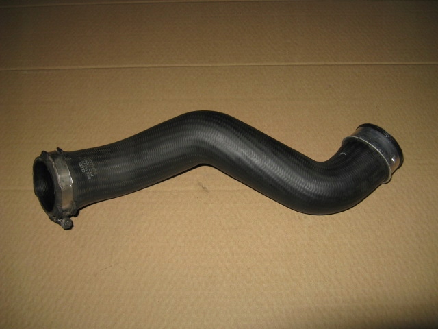 фото №1, Труба интеркулер a4 b7 2.0 tdi 8e0145737f