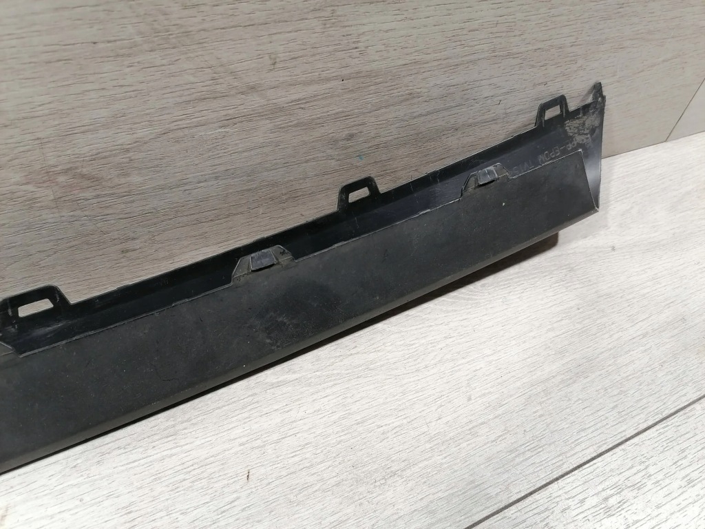 Bmw 1 f40 молдинг бампер перед 51117463517 Київ