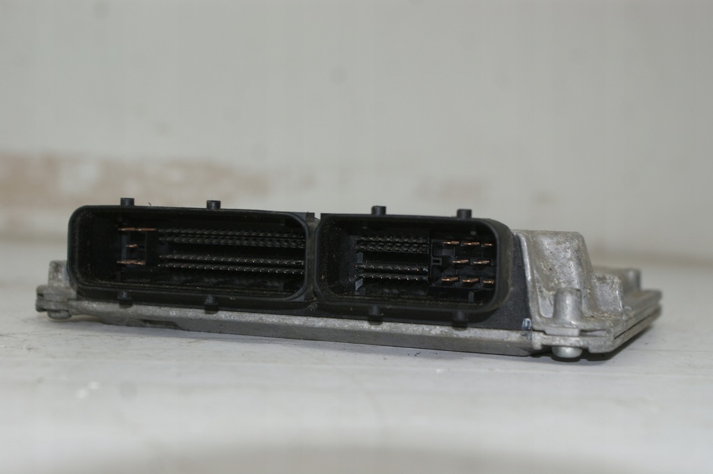 фото №8, Бортовой компьютер блок управления двигателя siemens audi a3 8p 1.6mpi 06a906033ds 5wp4024003