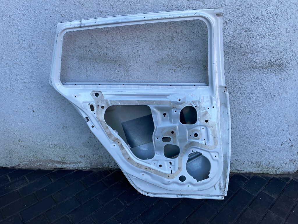 фото №3, Opel insignia a kombi двері ліва задня задні