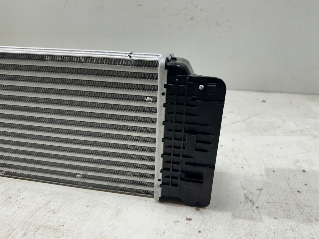 Інтеркулер mercedes sprinter 907 новий оригінал a9075011600 Оригінал