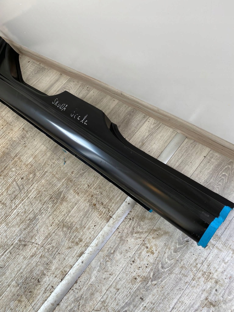 фото №10, Обшивка порог правое skoda scala