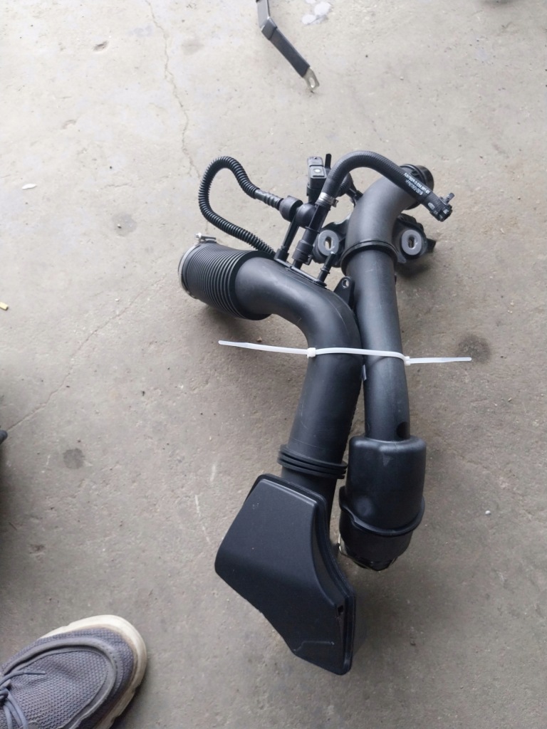 фото №1, Mercedes w247 1.3 b шланг повітря труба вакуум комплект