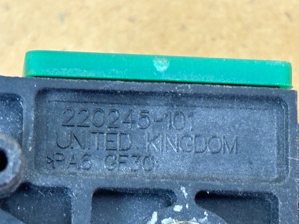 фото №7, Ferrari california 4.3 f149 датчик удара