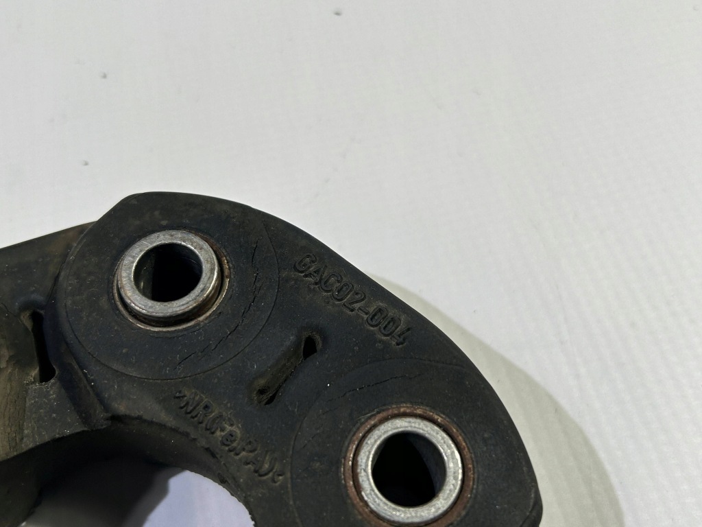 Соединитель шрус  резиновый элемент гаситель вала приводного chevrolet camaro ss 6.2 2009- с Разборки