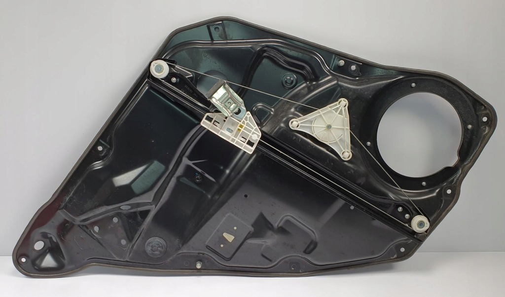 Механизм подъемник стекло правый задний  mercedes ml w164 a1647600434 в Украине