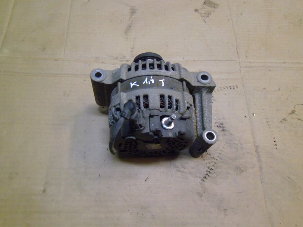 Купити Генератор opel astra mokka 13587308 1,4 t 16 рік