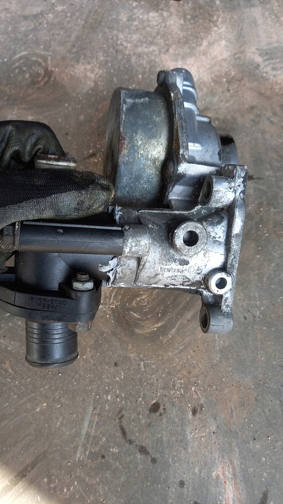 фото №4, Насос vacu ford mondeo mk3 02r xs7q-2a451-bh